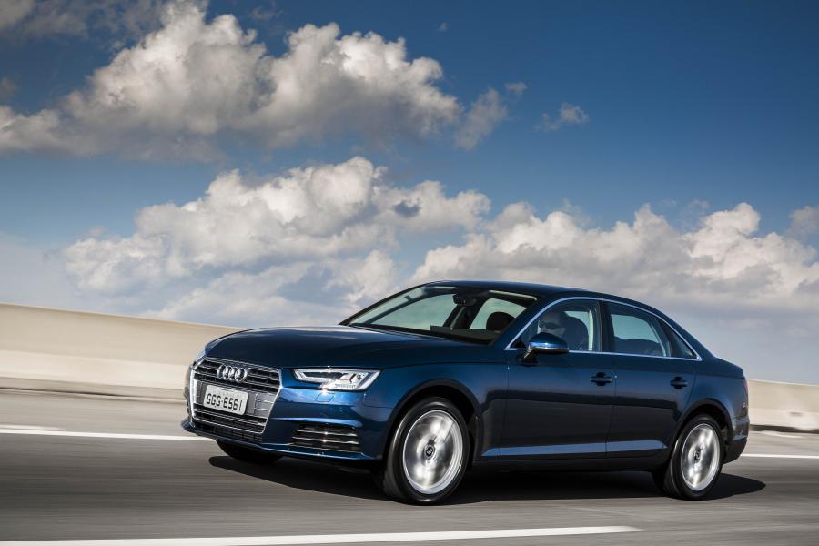  Audi A4 2.0 TFSI (B9) 2016 года  (LA) (фото 2 из 30)
